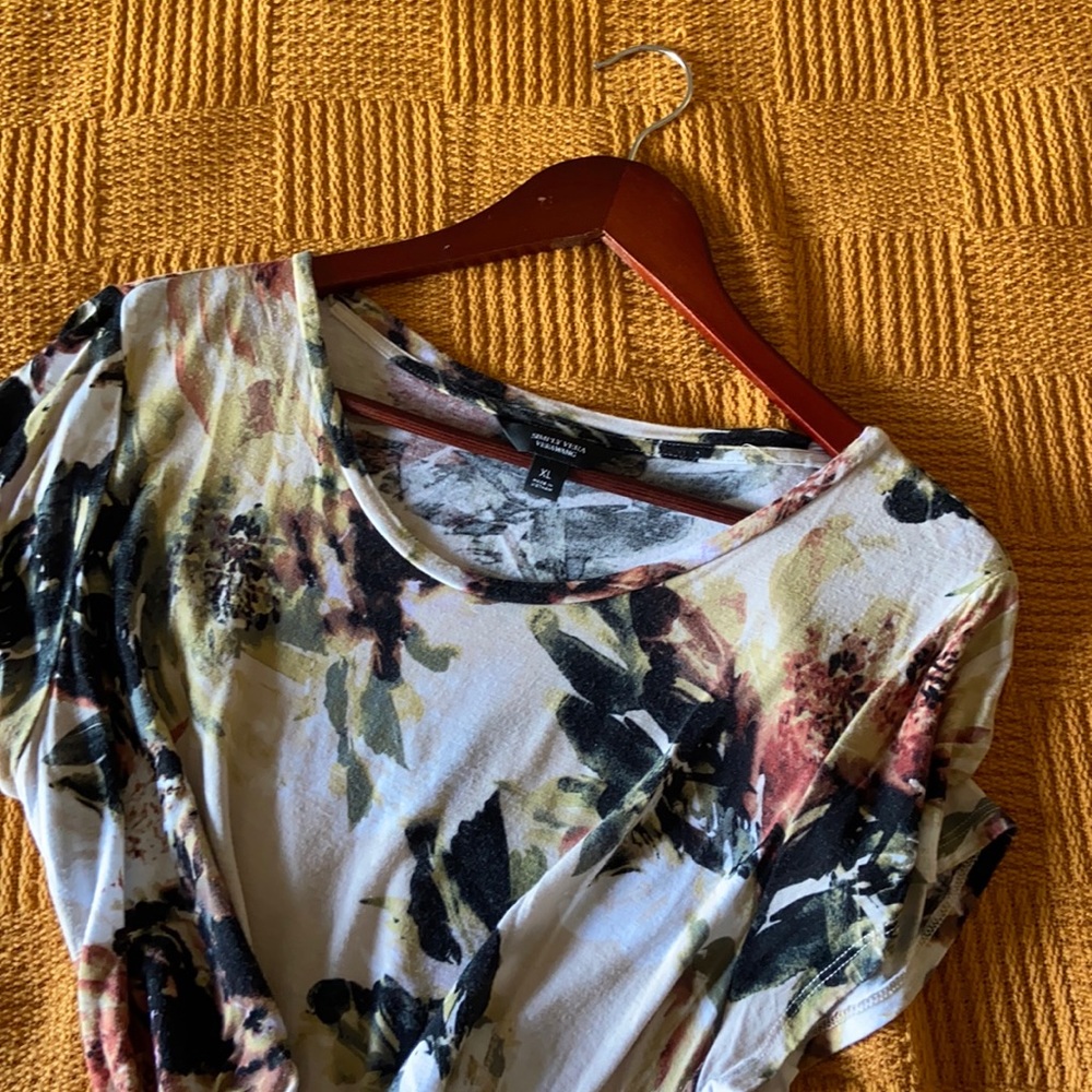 Short sleeve shirt